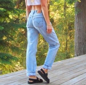 Perfect Vintage 90s Levis 550 High Waisted Mom Jeans
